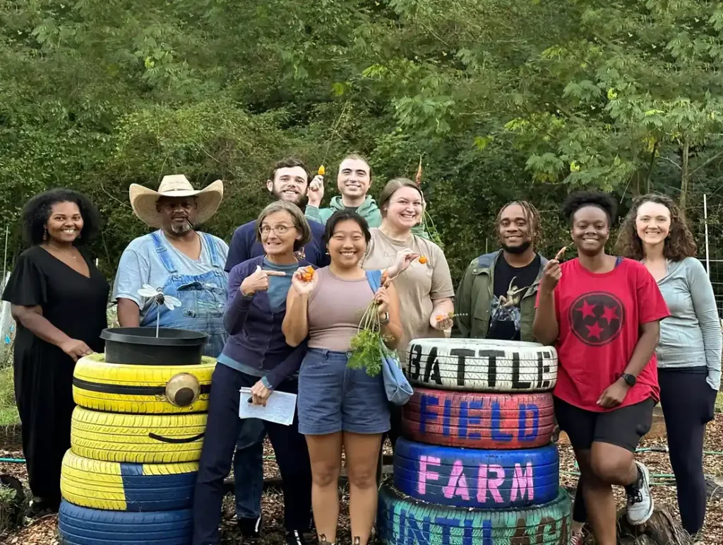 Students at Battle Field Farm