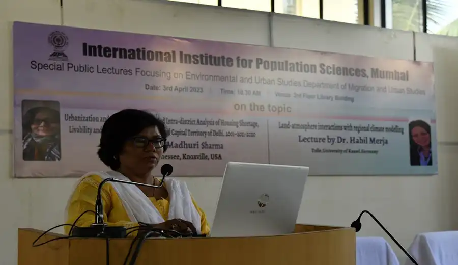 Dr. Sharma delivering the public lecture at IIPS, Mumbai, 3rd April 2023